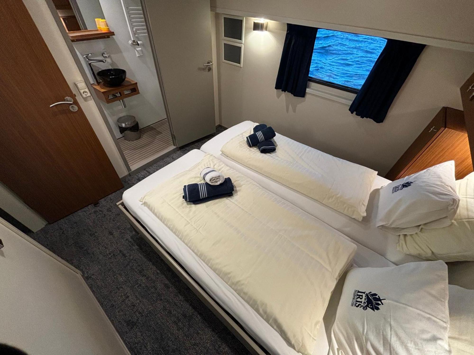 Hotelboat Iris Groningen Exterior photo