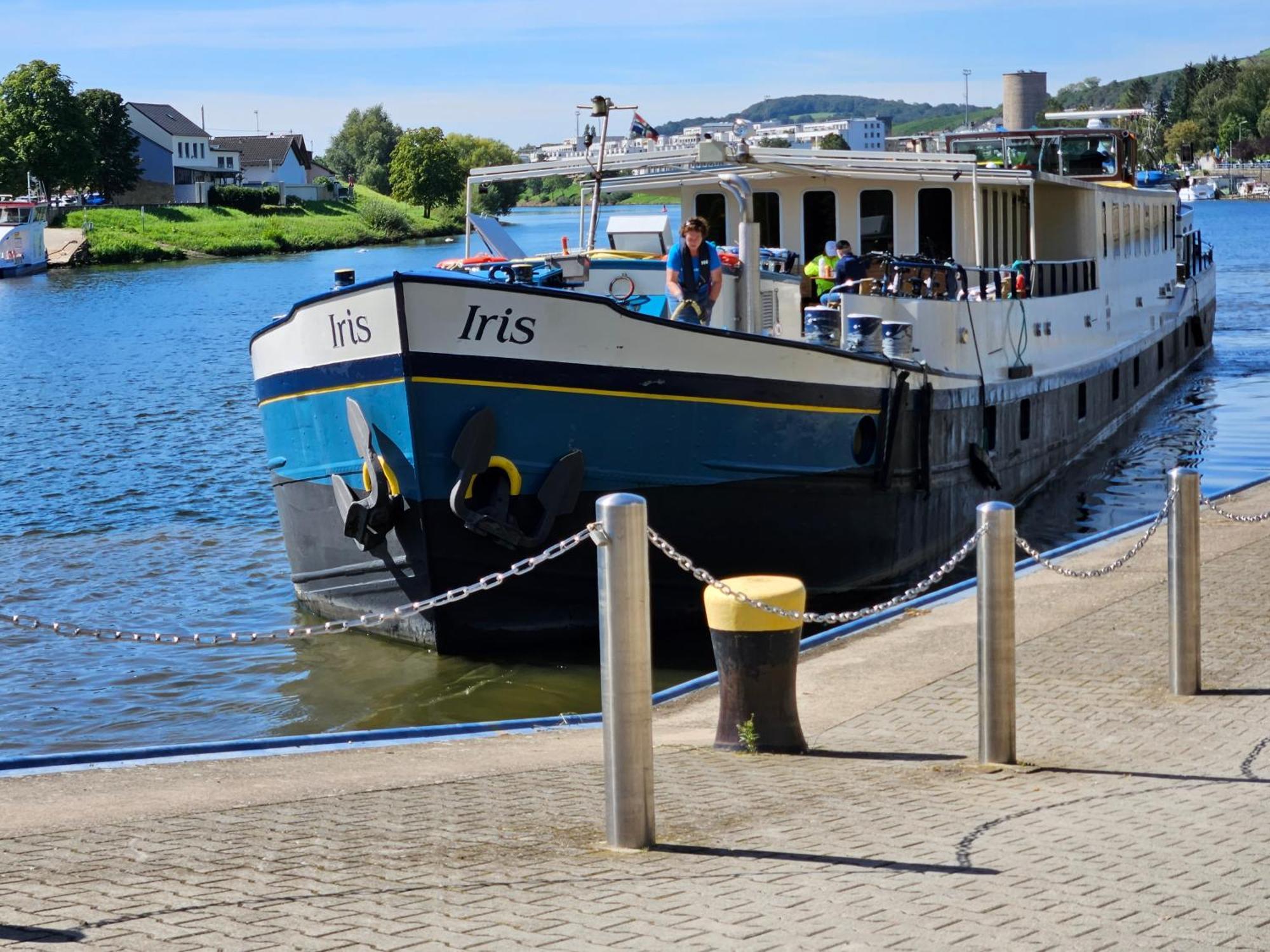Hotelboat Iris Groningen Exterior photo