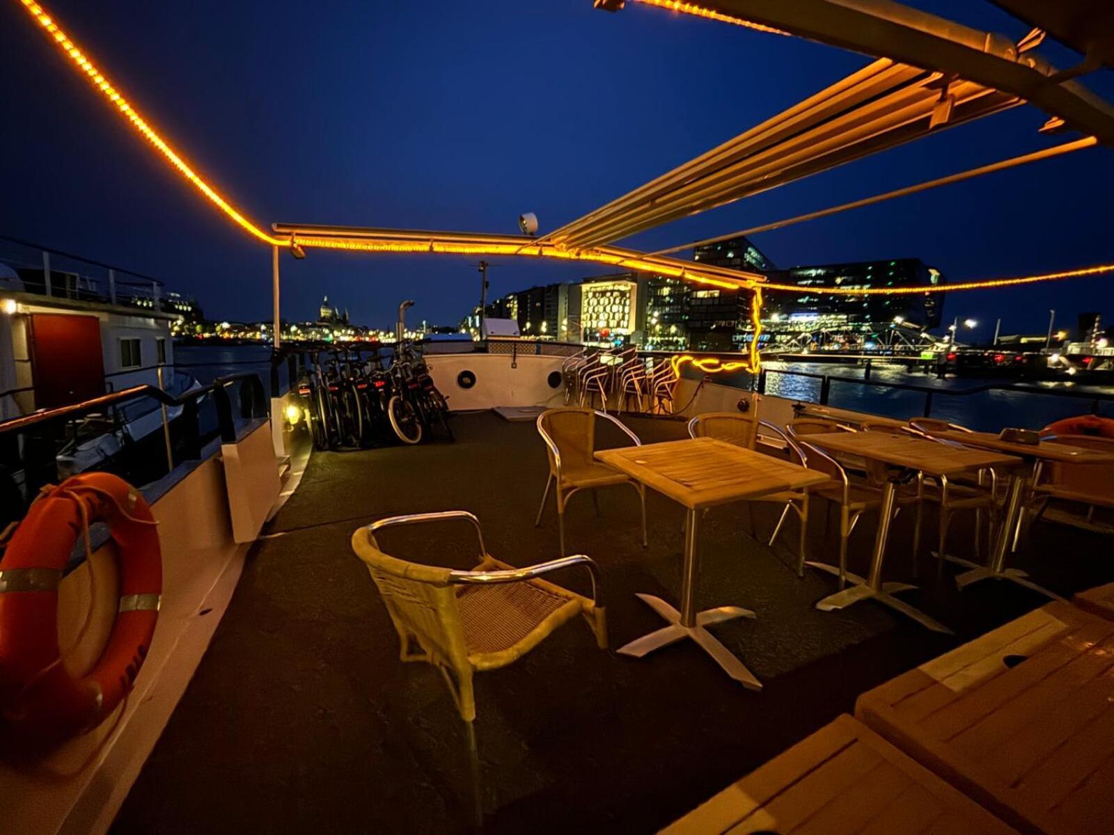 Hotelboat Iris Groningen Exterior photo